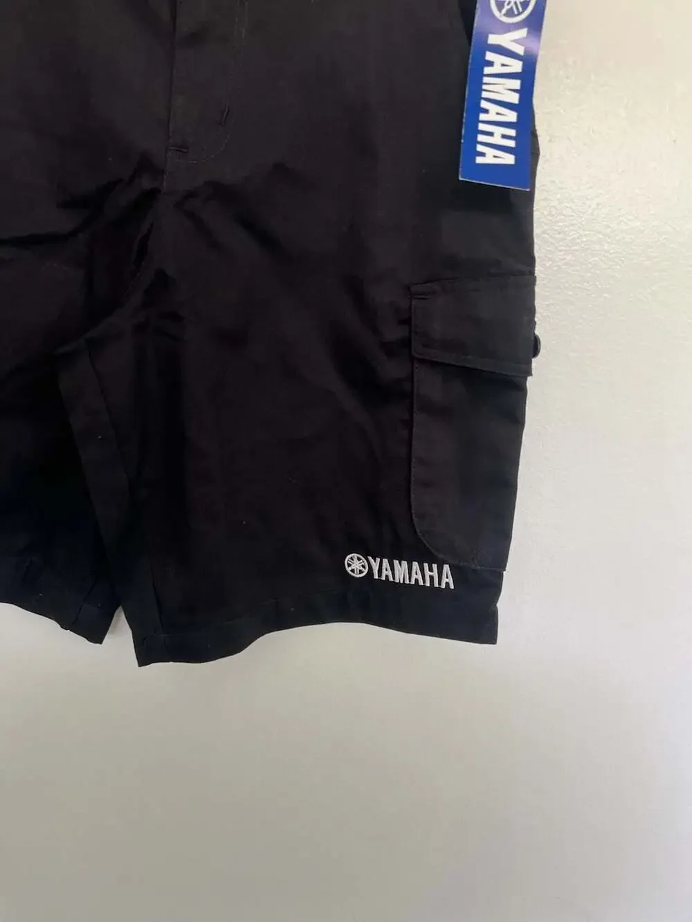 Yamaha black shorts men’s size M